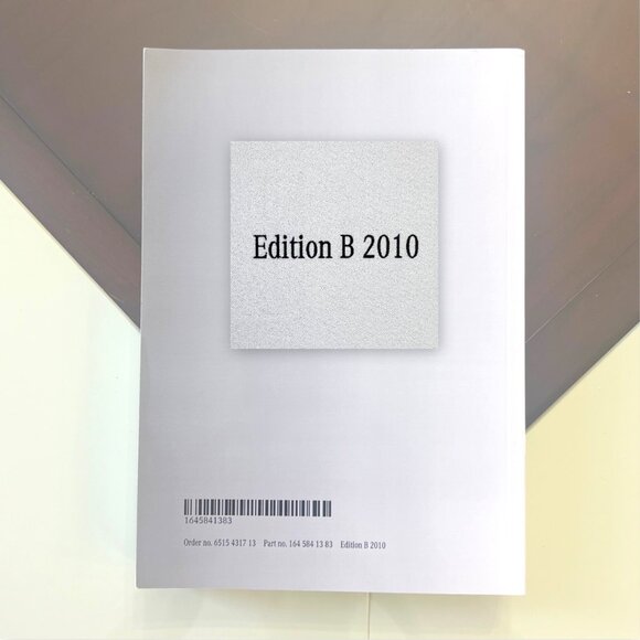 Mercedes-Benz 2010 ML-Class Owner Manuals with Portfolio! - Picture 3 of 16